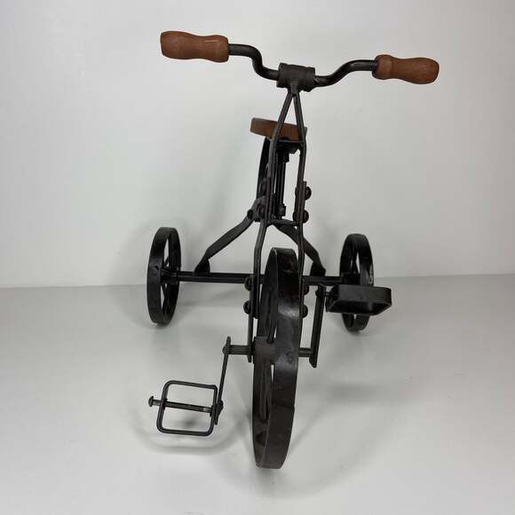 Vintage Metal and Wood Tricycle Decor - Picture 3 of 7